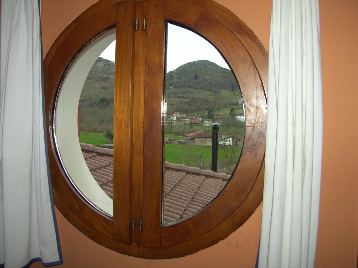 Posada El Pareon Sirviella ภายนอก รูปภาพ