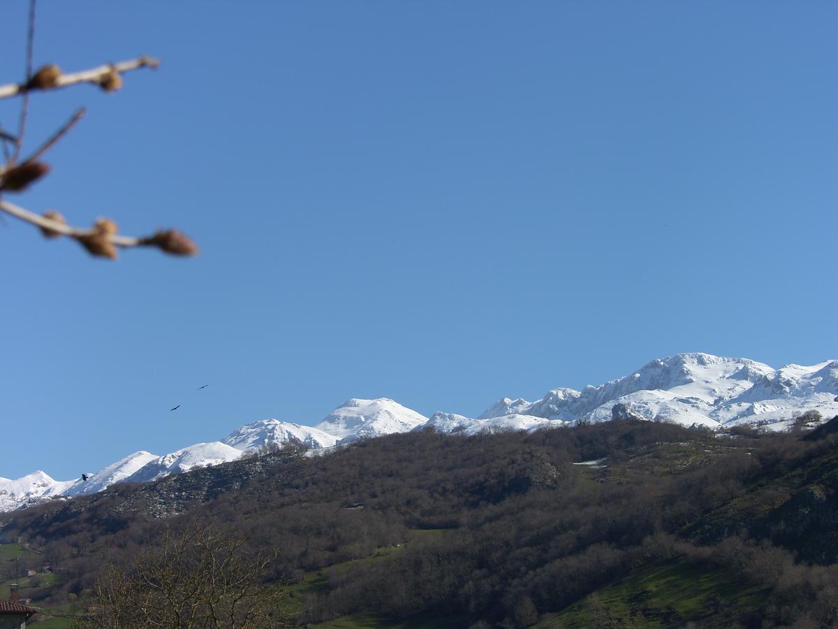 Posada El Pareon Sirviella ภายนอก รูปภาพ