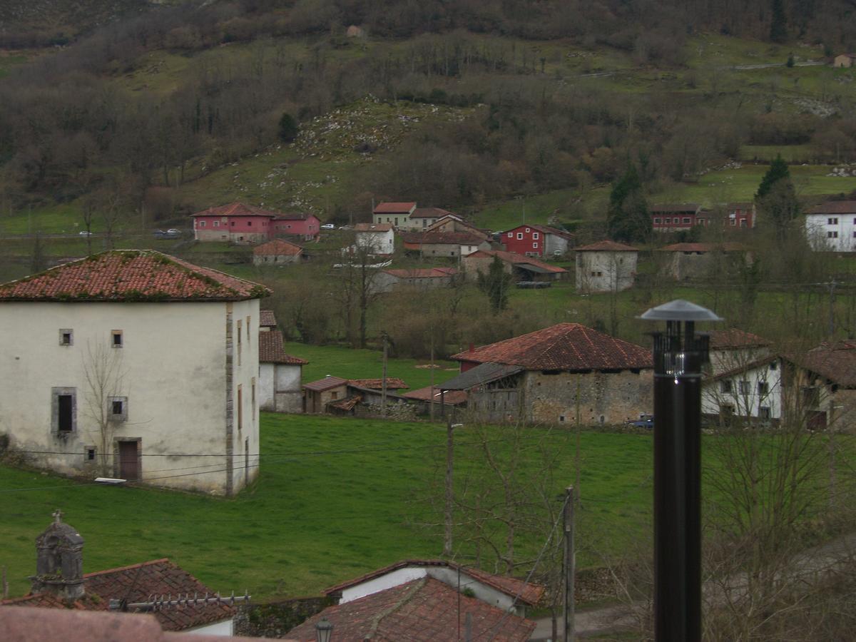 Posada El Pareon Sirviella ภายนอก รูปภาพ